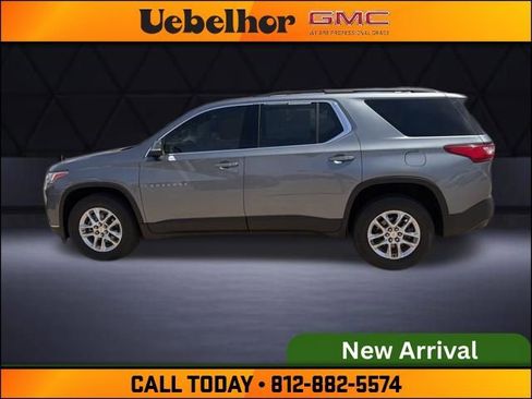 Used 2021 Chevrolet Traverse LT image 6