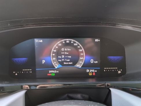 Used 2022 Volkswagen Taos S image 11