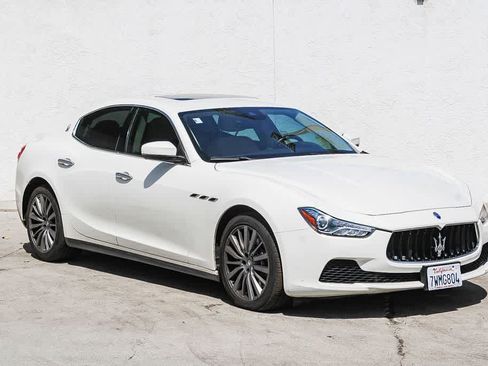 Used 2017 Maserati Ghibli S RWD image 3