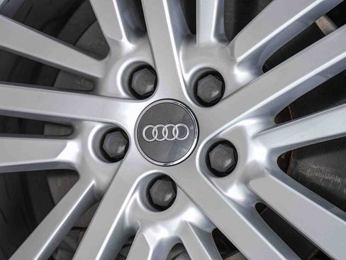 Used 2020 Audi Q5 2.0T Premium Plus w/ Premium Plus Package AWD/4WD image 15