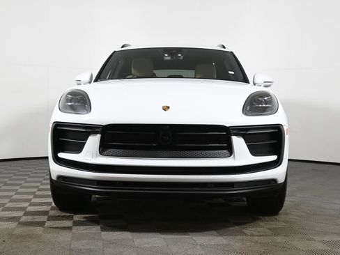 Used 2026 Porsche Macan AWD/4WD image 10
