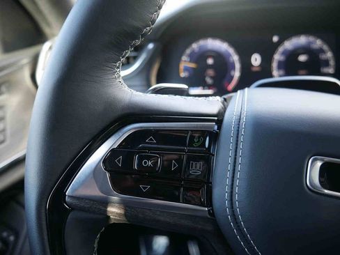 New 2025 Jeep Grand Cherokee Overland w/ Adv Protech Group III image 41