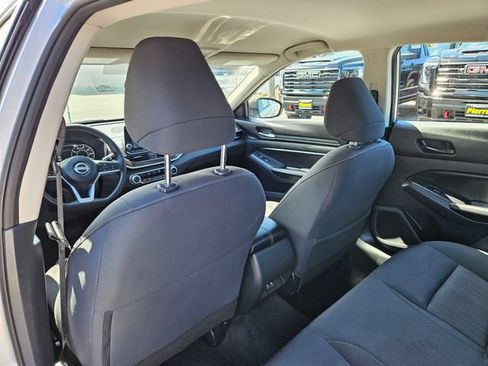 Used 2024 Nissan Altima 2.5 SV FWD image 20