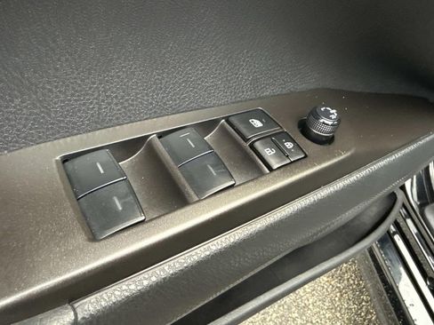 Used 2024 Toyota Camry SE image 23