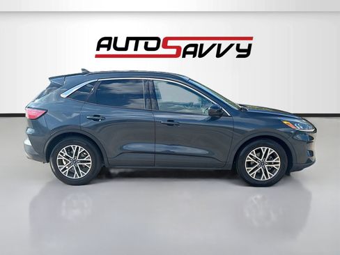 Used 2022 Ford Escape SEL w/ Technology Package FWD image 8