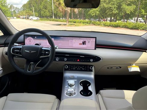 New 2026 Genesis GV70 2.5T Advanced AWD/4WD image 10