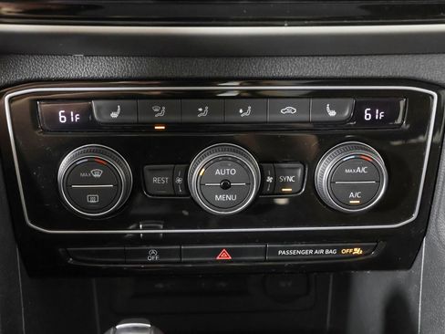 Used 2022 Volkswagen Atlas SEL R-Line AWD/4WD image 33