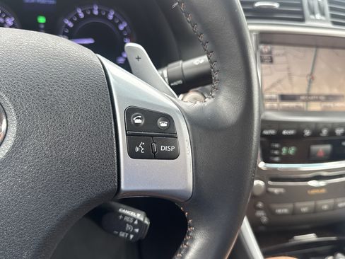 Used 2011 Lexus IS 350C w/ Luxury Pkg RWD image 17