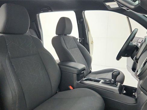 Used 2018 Toyota Tacoma TRD Off-Road AWD/4WD image 43