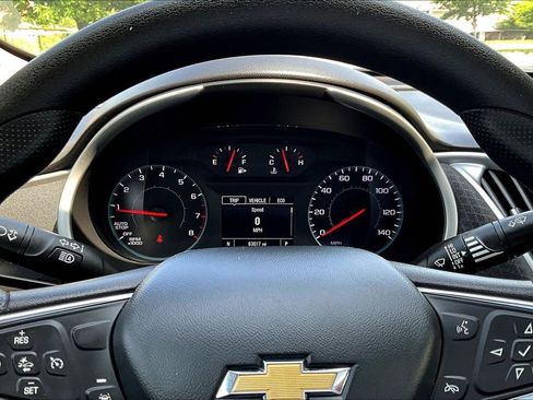 Used 2024 Chevrolet Malibu LT FWD image 14