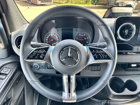 New 2026 Mercedes-Benz Sprinter 2500 image 19
