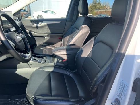 Certified 2023 Ford Escape Platinum AWD/4WD image 21