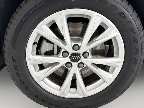 Used 2024 Audi Q3 2.0T Premium AWD/4WD image 28