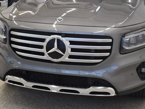 New 2026 Mercedes-Benz GLB 250 4MATIC image 14