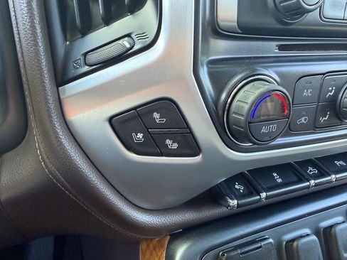 Used 2017 GMC Sierra 1500 SLT AWD/4WD image 17