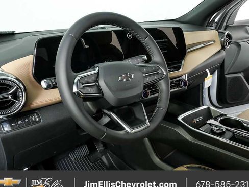 New 2026 Chevrolet Equinox ACTIV w/ Convenience Package III AWD/4WD image 4