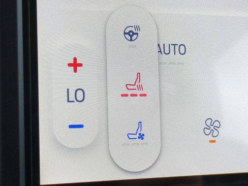 Used 2024 Ford Edge Titanium w/ Equipment Group 301A image 23