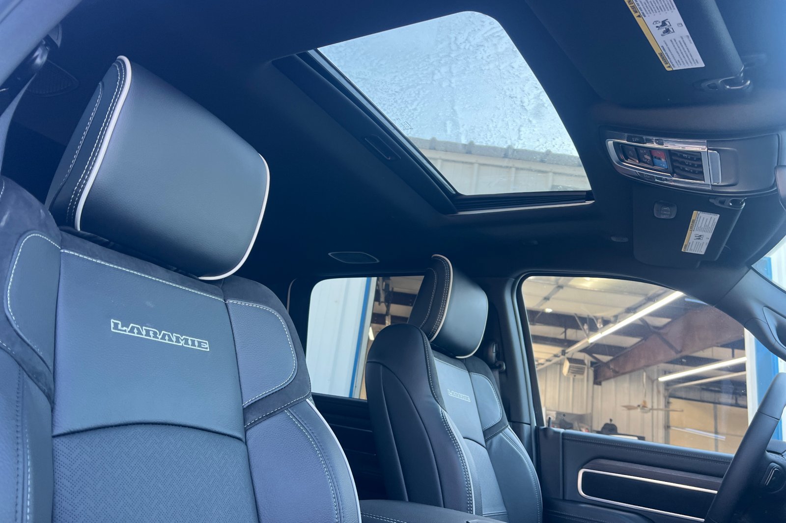 New 2027 RAM 3500 Laramie AWD/4WD image 15