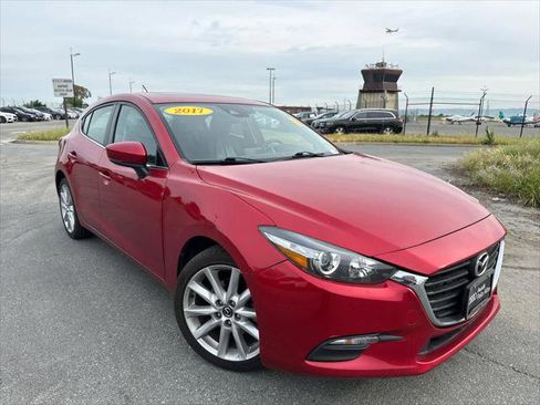 Used 2017 MAZDA MAZDA3 Touring image 2