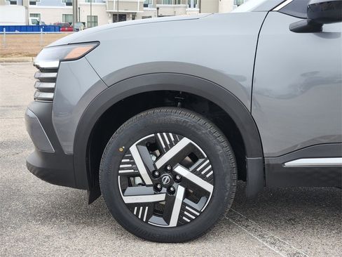 New 2026 Nissan Kicks SV image 6