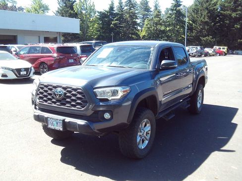 Used 2021 Toyota Tacoma TRD Off-Road AWD/4WD image 1