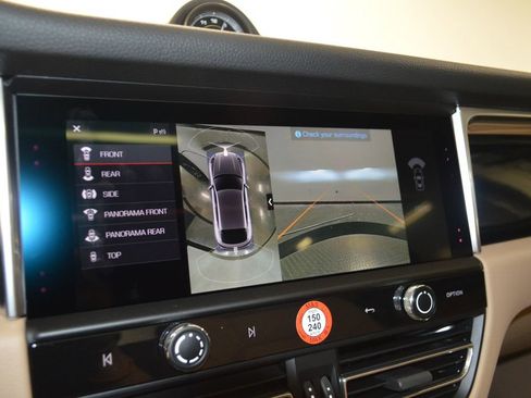 New 2026 Porsche Macan image 29