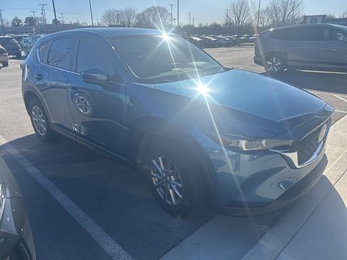 Used 2023 MAZDA CX-5 AWD 2.5 S w/ Preferred Package image 3