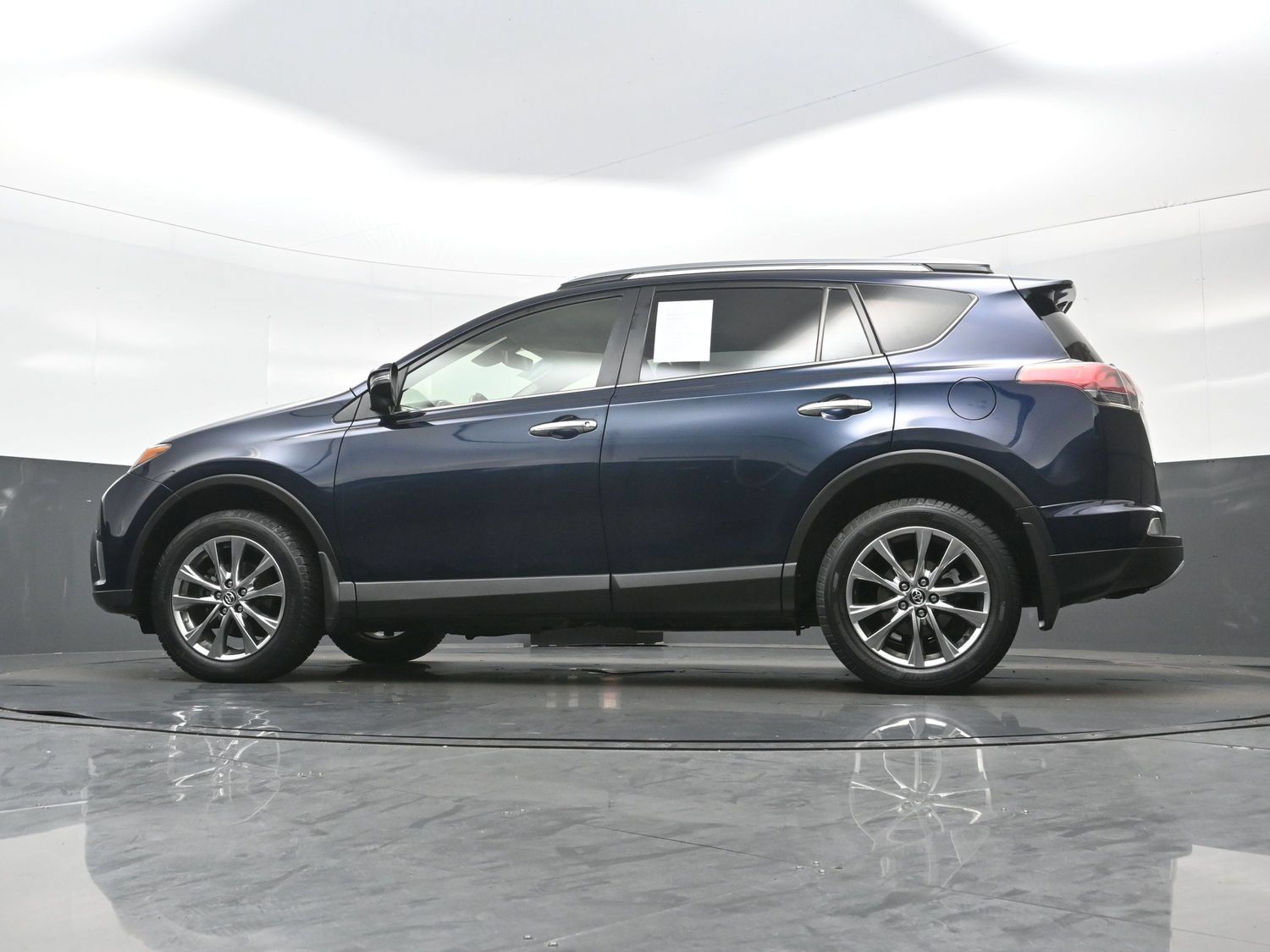 Used 2017 Toyota RAV4 Limited w/ Carpet Mat Package AWD/4WD image 32