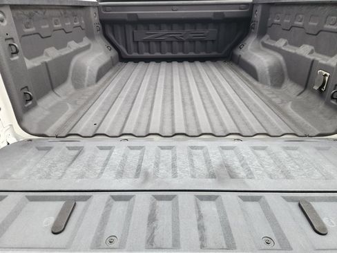 Used 2023 Chevrolet Colorado ZR2 AWD/4WD image 33