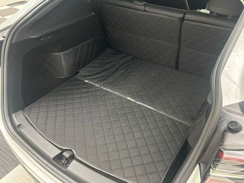 Used 2023 Tesla Model Y Long Range image 9