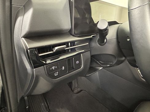 Used 2026 Kia Sportage EX image 24