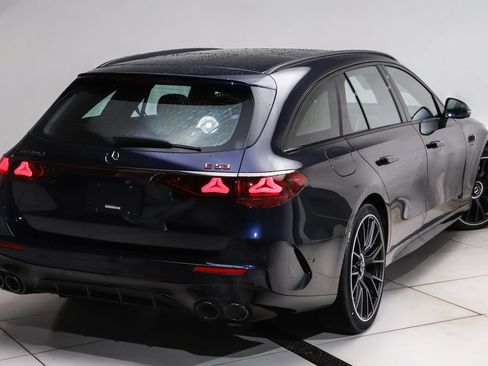 New 2026 Mercedes-Benz E 53 AMG e 4MATIC Wagon image 3
