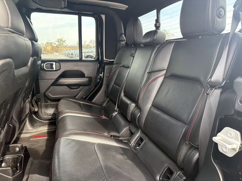 Used 2020 Jeep Gladiator Rubicon AWD/4WD image 13