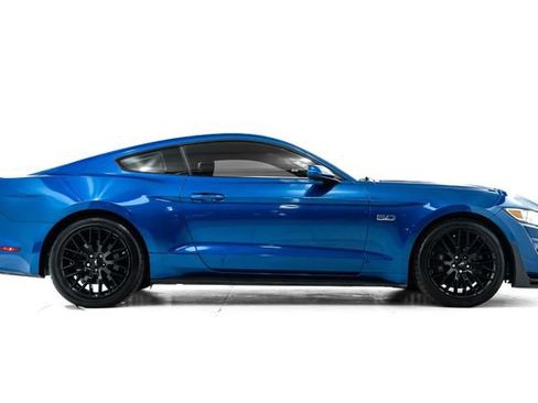 Used 2017 Ford Mustang GT w/ GT Performance Package RWD image 5