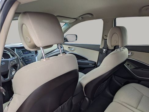 Used 2017 Hyundai Santa Fe Sport FWD image 17