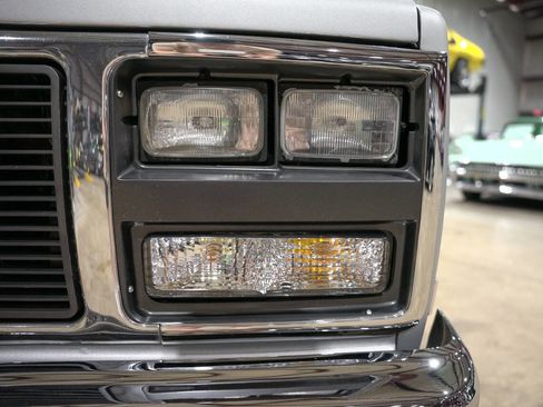 Used 1990 GMC Jimmy 4WD image 30