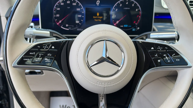 Used 2022 Mercedes-Benz S 500 4MATIC image 32