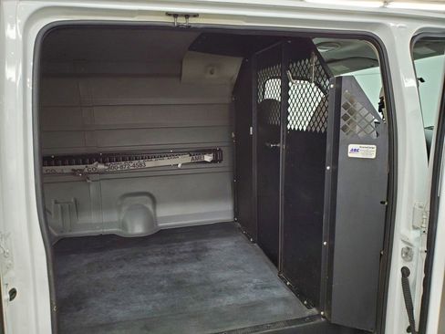 Used 2006 Ford E-150 and Econoline 150 image 19