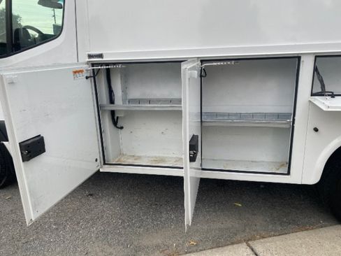 Used 2019 Mercedes-Benz Sprinter 144 image 15
