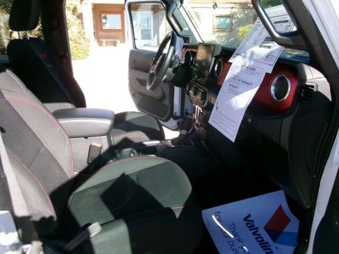 Used 2020 Jeep Wrangler Rubicon image 18