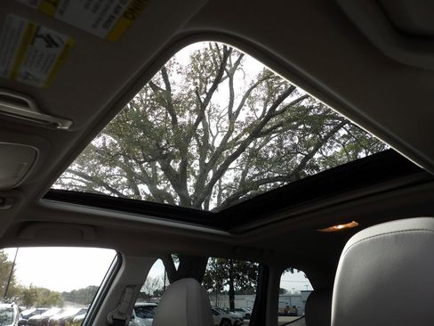 Used 2021 Subaru Forester Limited image 16