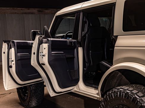 Used 2025 Ford Bronco Outer Banks image 27