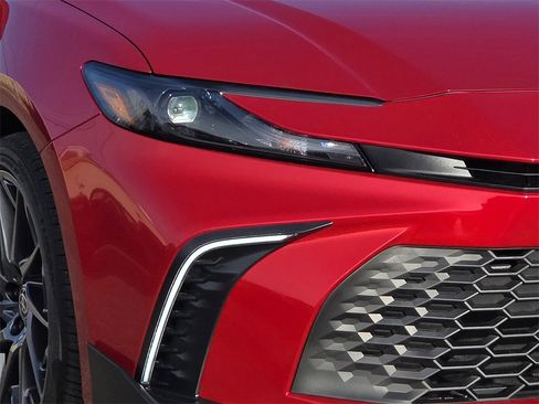 New 2026 Toyota Camry SE image 9