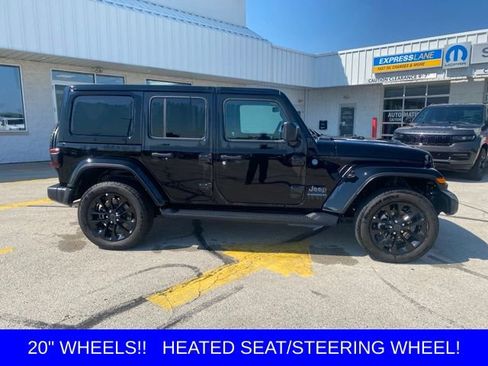 Used 2025 Jeep Wrangler Unlimited Sahara AWD/4WD image 2