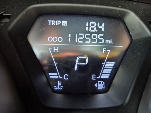 Used 2013 Hyundai Elantra GLS w/ Preferred Pkg FWD image 17