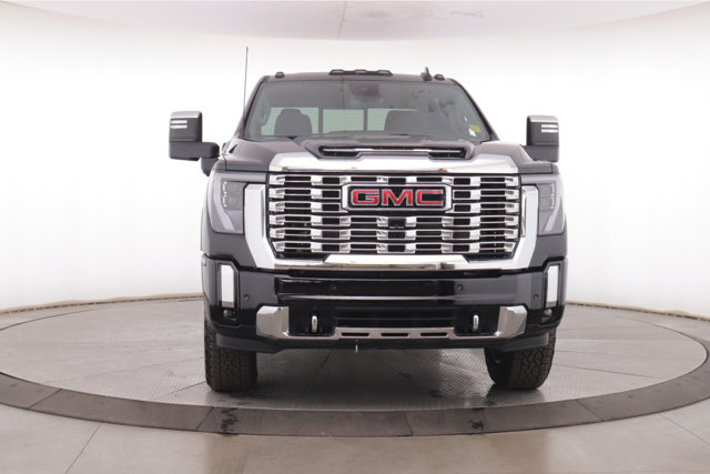Used 2026 GMC Sierra 2500 Denali w/ Technology Package AWD/4WD image 12