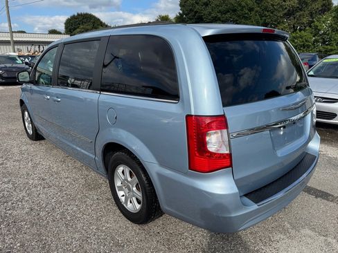 Used 2012 Chrysler Town & Country Touring w/ Entertainment Group #1 image 5
