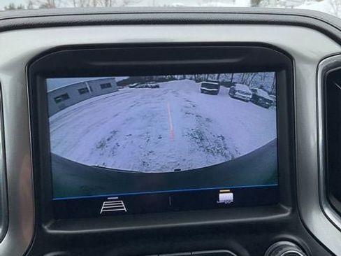 Used 2021 Chevrolet Silverado 1500 LT image 23