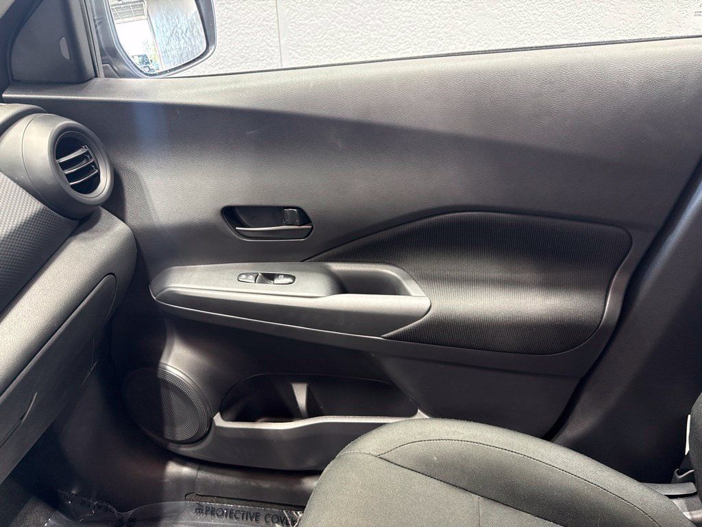 Used 2025 Nissan Kicks Play S FWD image 25