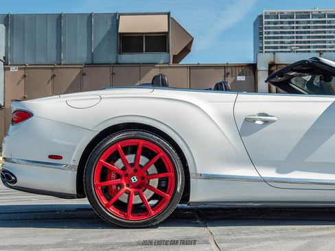 Used 2020 Bentley Continental GT V8 image 10